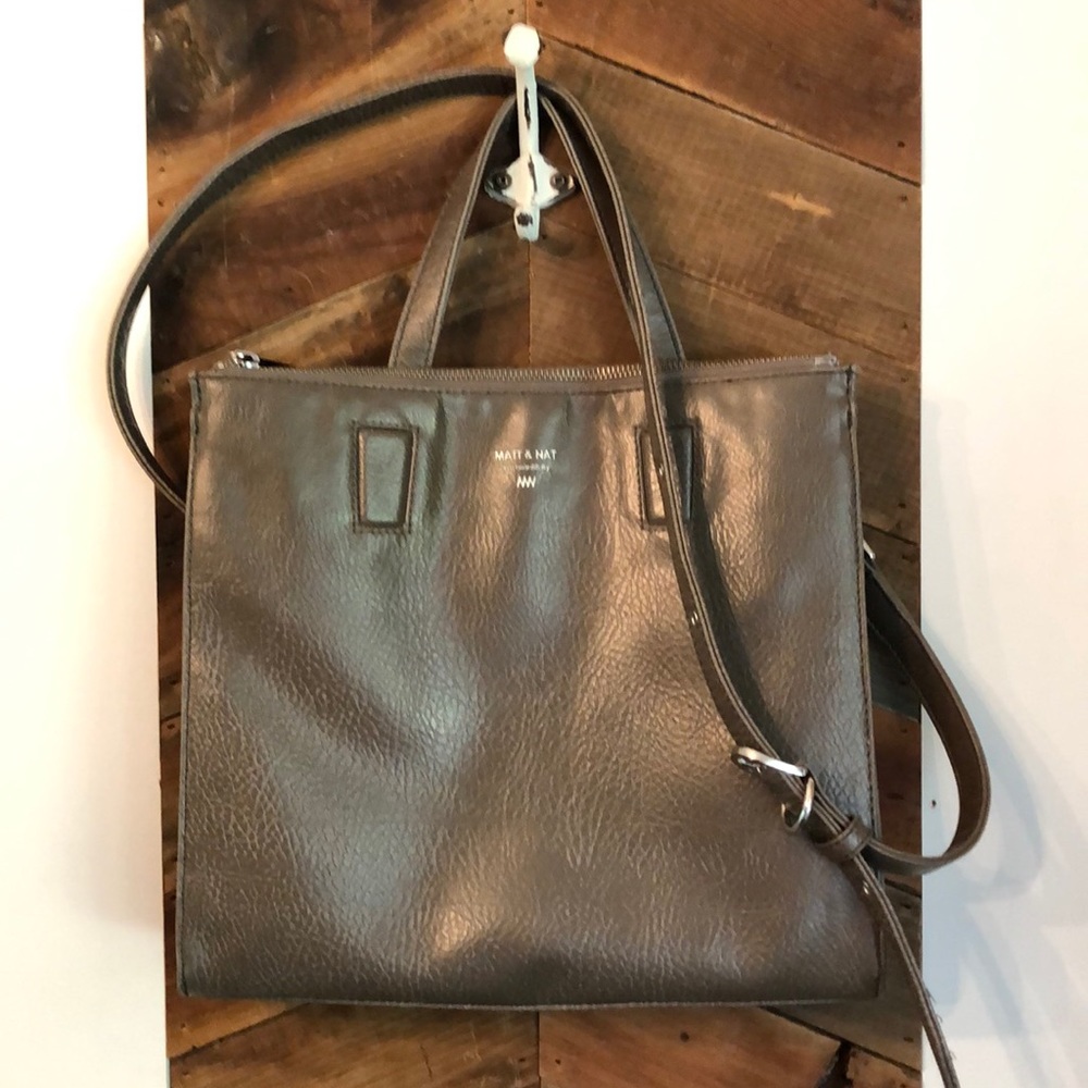 Crossbody purse